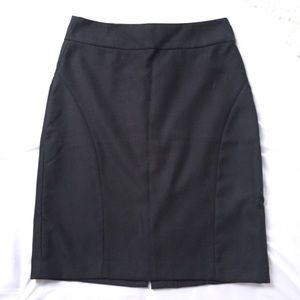 Banana Republic charcoal grey pencil skirt